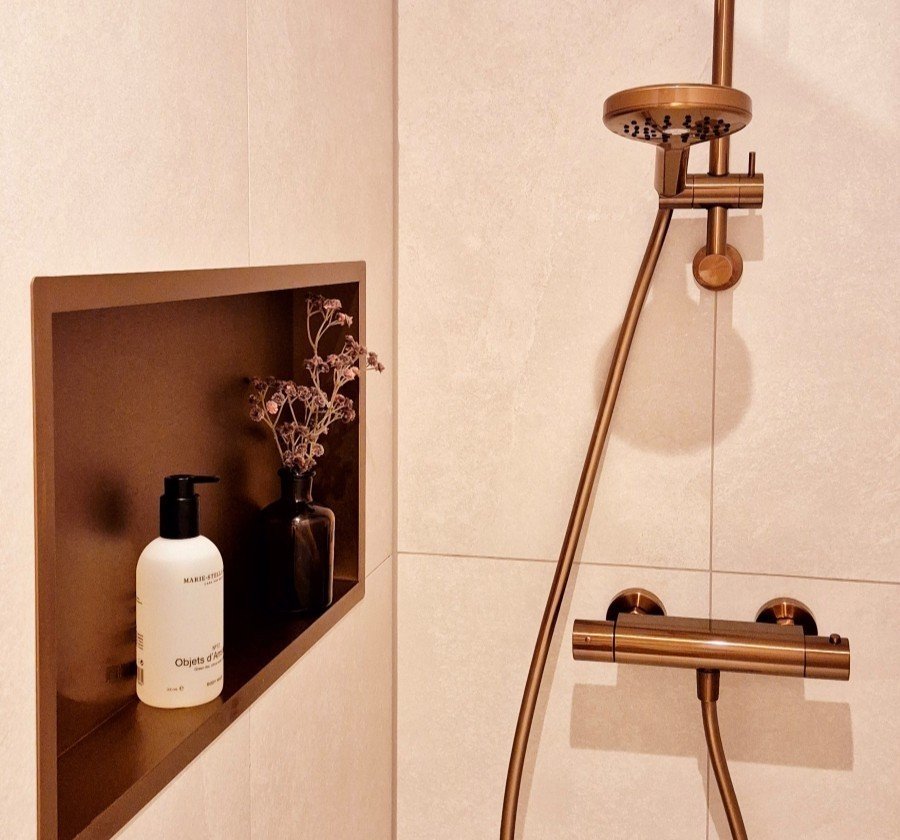 binnenkijken gastenbadkamer Elise en Wouter