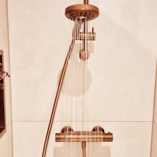 Colonne de douche apparente en cuivre 