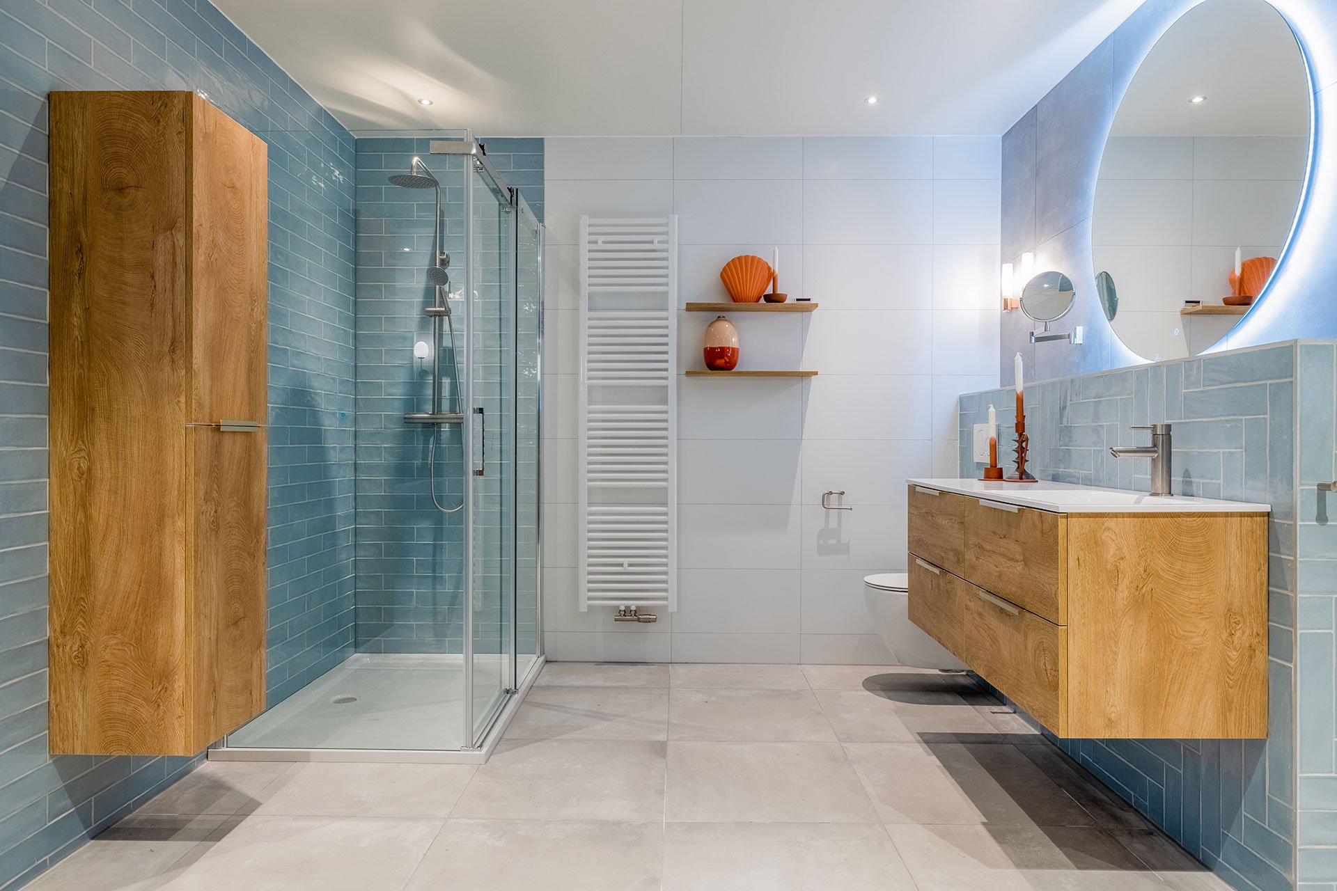 Aquamarin® sèche-serviette pour salle de bain - mural, à eau