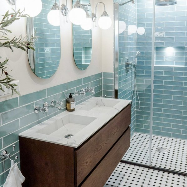 Salle de bains bien-être chaleureuse