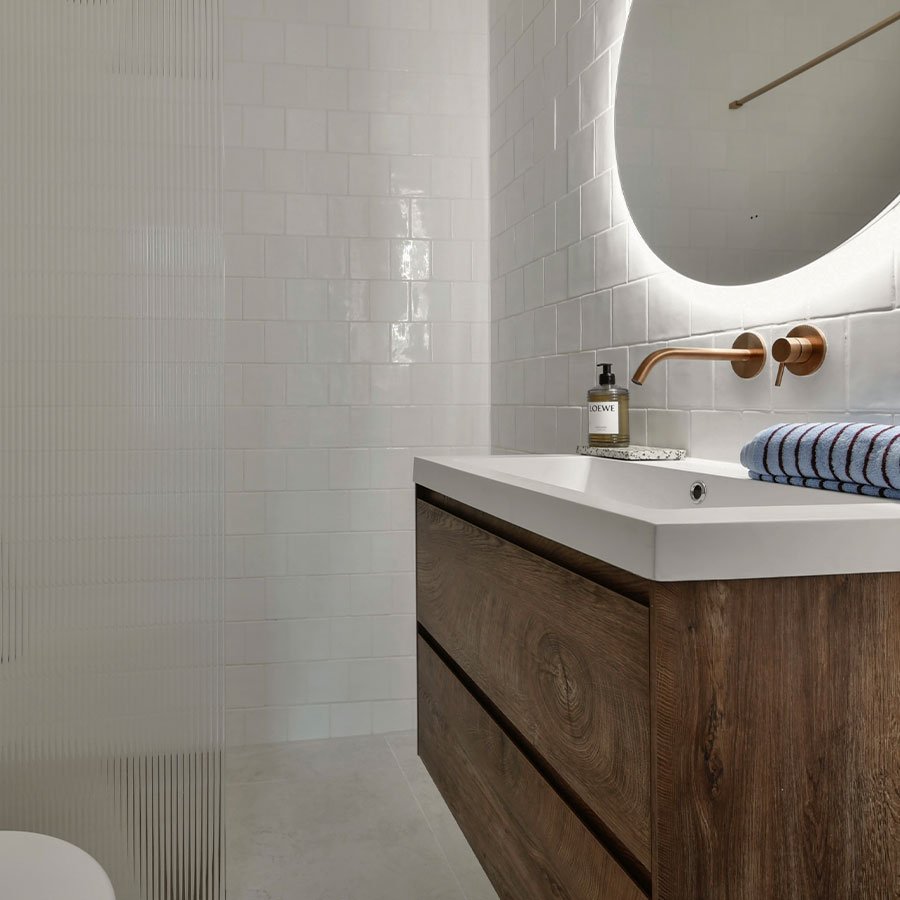 Moderne kleine badkamer