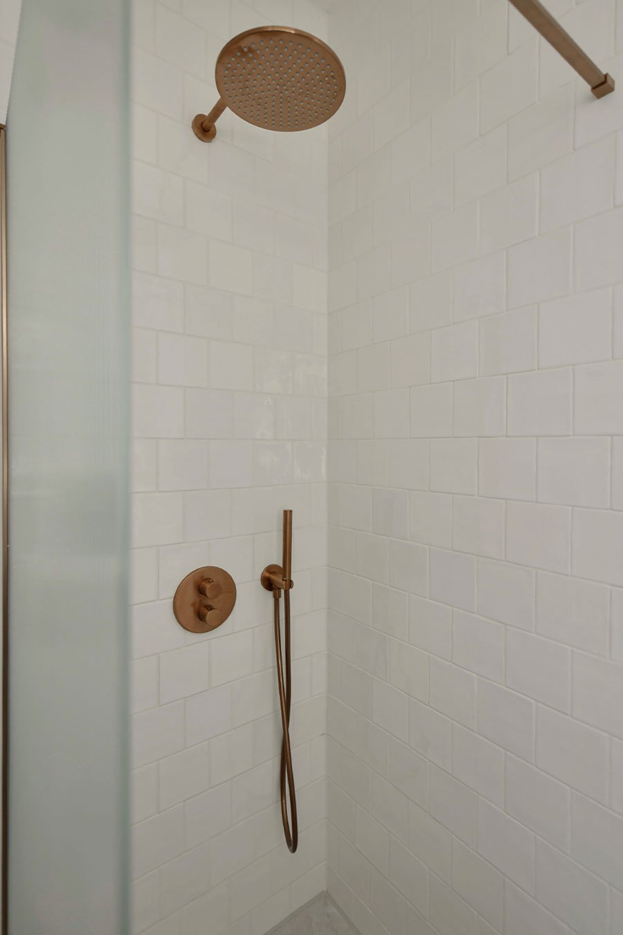 Witte kleine badkamer Dappermaentje