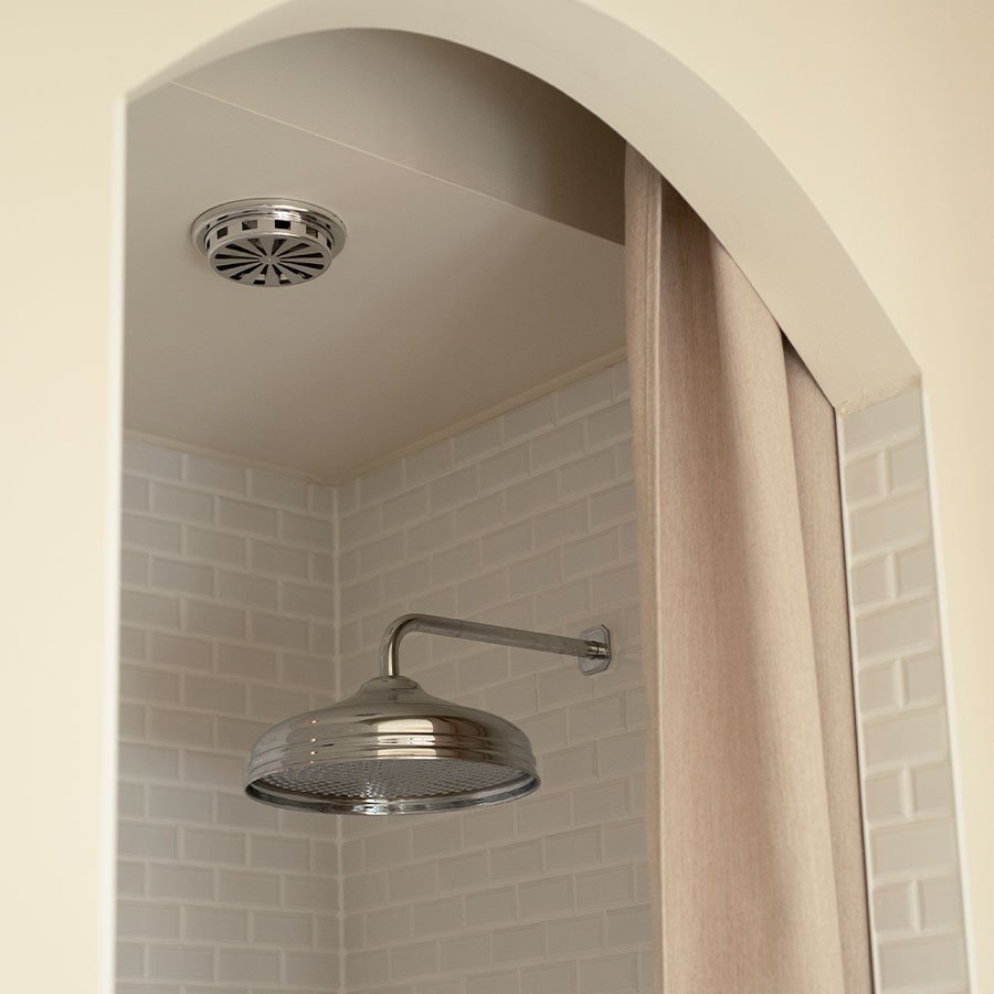 Salle de bains classiques Maria Elena douche avec arc