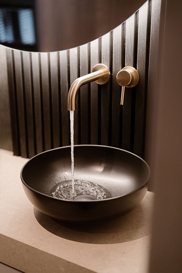 Studio Aditi : Élégance en Salle de Bains | Moderne vasque