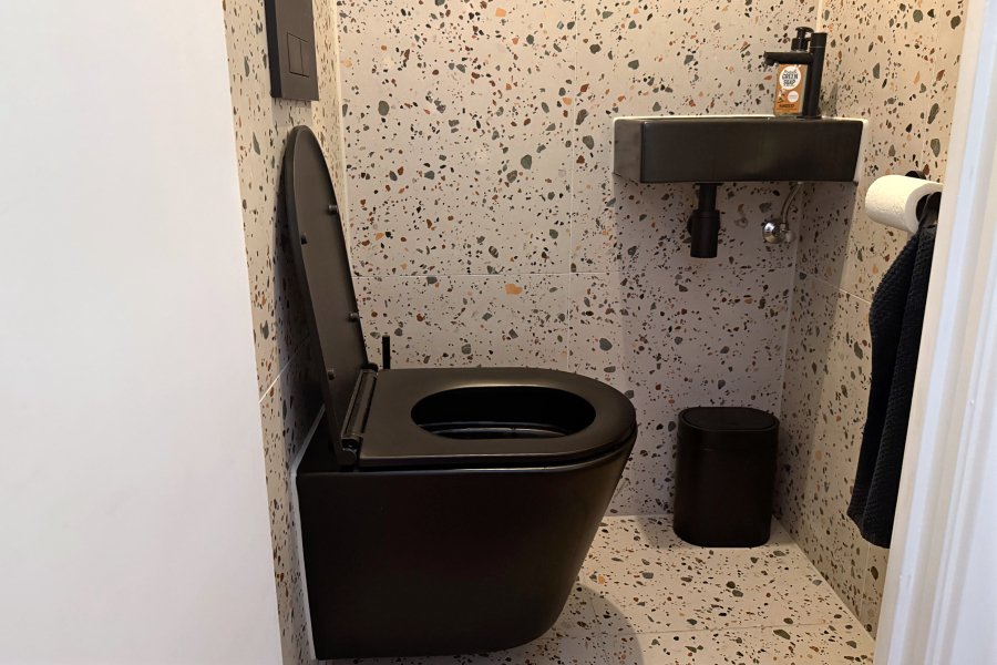 binnenkijken toiletruimte Kim