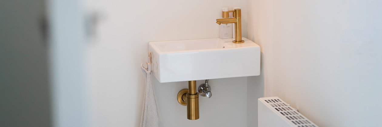 Lavabo samenstellen voor de toiletruimte