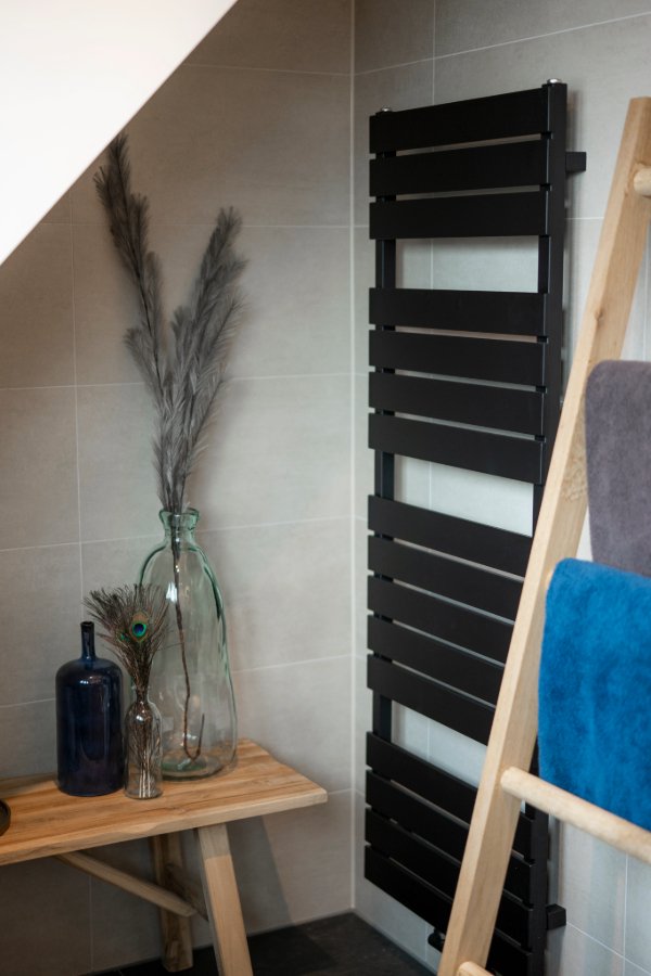 ingerichte badkamer verwarming knus