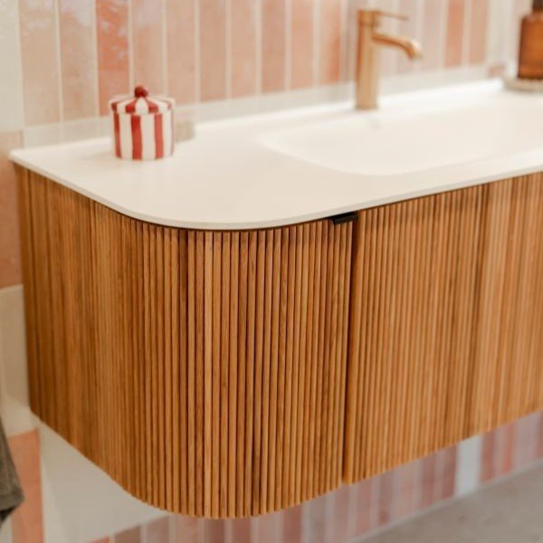 Meuble vasque aux formes arrondies