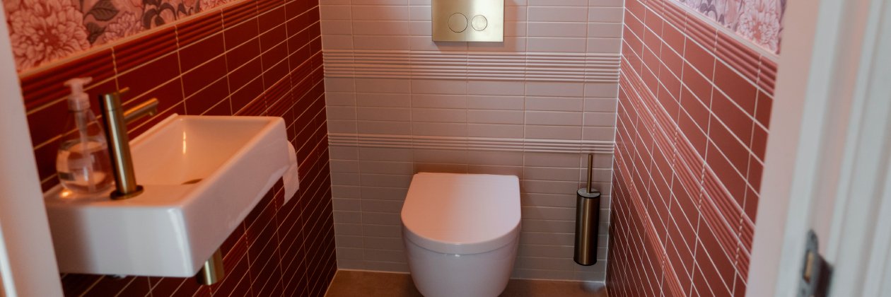 doorspoelen toiletpot