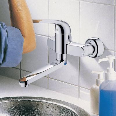 GROHE Euroeco robinet mural de sécurité bec orientable chrome