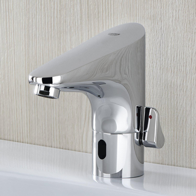 Grohe Europlus E Waterbesparende Wastafelkraan - met infrarood - met menging - met transformator 230V - chroom