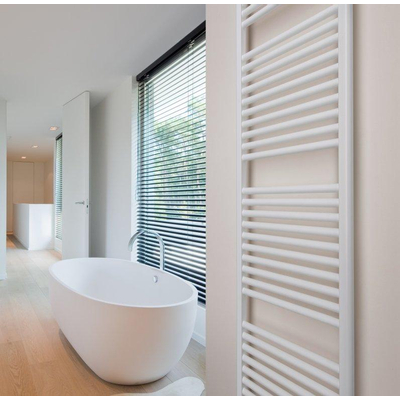 Vasco Iris radiateur él. - 168.2x60cm - 1000W - Traffic White