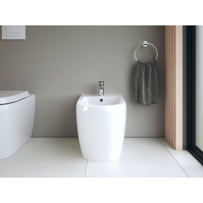 Duravit Qatego Closetzitting - met deksel - met softclose - 36.9x46.3x4.4cm - afneembaar - wit glans