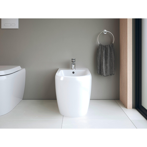Duravit Qatego Closetzitting - met deksel - met softclose - 36.9x46.3x4.4cm - afneembaar - wit glans SW962034