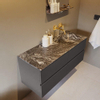 Mondiaz VICA-DLUX ensemble de meuble de salle de bain - 120cm - meuble sous-vasque gris foncé - 4 tiroirs - lavabo encastré cloud droite - sans trous de robinet - miroir modèle spot - version XL 60cm de haut - lave SW1098723