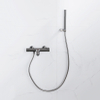 FortiFura Calvi Robinet de baignoire thermostatique avec douchette stick, support et flexible lisse Gunmetal PVD SW811959