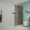 Fortifura Galeria inloopdouche - 110x200cm - rookglas - wandarm - PVD - geborsteld messing (goud) SW917135