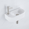 QeramiQ Fuente fonteinset – 40x21.5x12 cm – keramiek wit mat – kraangat links – kraan geborsteld RVS – geribbeld SW1233016