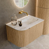 MONDIAZ KURVE-DLUX meuble de salle de bains 75cm avec module 25 L couleur Oak avec 1 tiroir et 1 porte. Lavabo GRUNNE à droite sans trou de robinet couleur Glace. SW1137927
