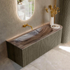 MONDIAZ KURVE-DLUX Meuble de salle de bains 135cm arrondi à droite couleur Shadow avec 1 tiroir et 1 porte. Lavabo BIG MEDIUM à gauche sans trou de robinet Sombra. SW1433769