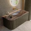 MONDIAZ KURVE-DLUX meuble de salle de bains 105cm arrondi à gauche couleur Shadow avec 1 tiroir et 1 porte. Lavabo BIG SMALL à droite sans trou de robinetterie Sombra. SW1433749