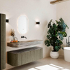 MONDIAZ THOR-DLUX 140cm meuble de salle de bains arrondi gauche + droite couleur Shadow avec 1 tiroir et 2 portes. Vasque suspendue CLOUD Milieu sans trou de robinet couleur Oza. SW1467666