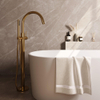 BRAUER Stripe Mitigeur de bain sur pied - SET 01 - douchette à main barre - flexible de douche - or brossé PVD SW1434804