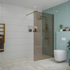 Fortifura Galeria inloopdouche - 110x200cm - rookglas - wandarm - PVD - geborsteld koper SW917137
