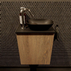 Mondiaz fowy meuble toilette 40x50x23cm chêne lavé mat 1 trou pour robinetterie évier : droit 1 porte solid surface avec plan mélaminé couleur évier : noir SW761435