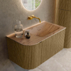 MONDIAZ KURVE-DLUX meuble de salle de bains 85cm arrondi gauche couleur Dusk avec 1 tiroir et 1 porte. Lavabo CLOUD à droite sans trou de robinet Arena. SW1431330