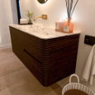Mondiaz CIRO-DLUX Meuble de salle de bains - 120x45x50cm - plan vasque en solid surface Glace - 1 lavabo à gauche - sans trous de robinetterie - 2 tiroirs - Noyer SW1530267