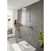 Hansgrohe Raindance Select E300 showerpipe: met Showertablet 300 opbouwkraan thermostatisch met handdouche 3jet en hoofddouche 3jet wit/chroom 0452234
