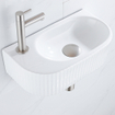 QeramiQ Fuente Ensemble de lavabo - 40x21.5x12cm - gauche - nervuré - demi-rond - 1 trou de robinet - céramique - robinet de lave-mains en acier inoxydable brossé - bonde - siphon abaissé - blanc brillant SW1233014