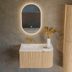 MONDIAZ KURVE-DLUX meuble de salle de bains 75 cm avec module 25 R couleur Oak avec 1 tiroir et 1 porte. Lavabo GRUNNE à gauche sans trou de robinet couleur Glace. SW1137924