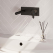 BRAUER Black Edition Mitigeur de lavabo encastré - bec droit à gauche - levier plat étroit - y compris partie encastrée - plaque de recouvrement - modèle D 1 - noir mat SW385403