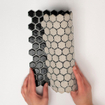 The Mosaic Factory Barcelona carrelage mosaïque 26x30cm pour mur intérieur et extérieur hexagonal céramique noir SW62200