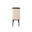 Brabantia Bo Touch Bin Poubelle - 36 litres - seau intérieur en plastique - soft beige SW1117500