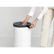 Brabantia Wasbox - 35 litres - couvercle en plastique - sac à linge amovible - blanc SW767540