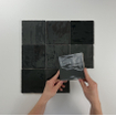 Terravito Maleno Anthracite brillant forme artisanale 13x13 SW1026234