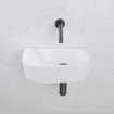 QeramiQ Fuente Ensemble de Lavabo - 40x21.5x12cm - strié - demi-rond - céramique - ensemble de robinet gunmetal - bouchon de vidange - siphon abaissé - blanc mat SW1233119