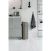 Brabantia Touch Bin Poubelle - 40 litres - seau intérieur en plastique - platinum SW1117326