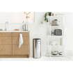 Brabantia Touch Bin Poubelle - 30 litres - seau intérieur en plastique - brilliant steel SW1117548