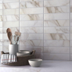 Terravito Tovaro wandtegel - 7.5x30cm - Marmerlook - Gold mat (wit) SW1120101