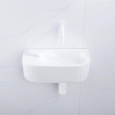 QeramiQ Fuente Ensemble de Lavabo - 40x21.5x12cm - strié - demi-rond - céramique - ensemble de robinet blanc mat - bouchon de vidange - siphon abaissé - blanc brillant SW1233094