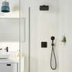 Grohe Precision Ensemble de douche complet - douchette de 11 cm - 2 types de jets - tête de douche 25 cm - mitigeur de douche encastré thermostatique - carré - avec inverseur - noir mat. SW1126884