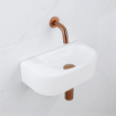 QeramiQ Fuente Ensemble de Lavabo - 40x21.5x12cm - strié - demi-rond - céramique - ensemble de robinet en cuivre brossé - bouchon de vidange - siphon abaissé - blanc mat SW1233127