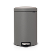 Brabantia NewIcon Poubelle à pédale - 20 litres - seau intérieur en plastique - mineral concrete grey SW1117474