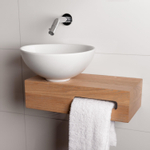 Toiletset Wiesbaden Chêne en bois complète avec robinet encastré Hotbath, vasque à gauche, plan en bois, siphon et bonde de vidage en nickel brossé. SW505499