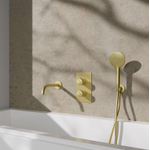 Fortifura Calvi Badkraan set - uitloop - 22cm inkortbaar - metalen slang - ronde handdouche - inbouwdeel - wandhouder - geborsteld messing (goud) SW1244026