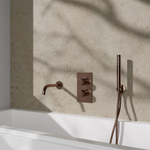 Fortifura Calvi Robinet de baignoire set - bec - 22cm réductible - flexible en métal - douchette à main - partie encastrable - support mural - cuivre brossé PVD SW1242591